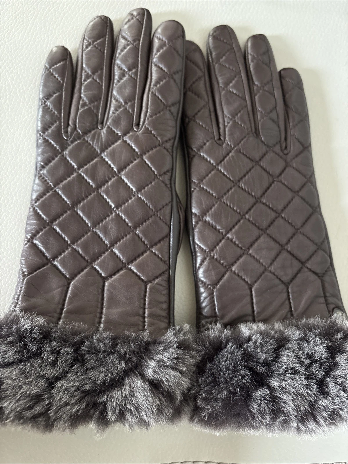 UGG W Women's UGG Fabric Leather Gloves with Wool Cashmere Lining sz M