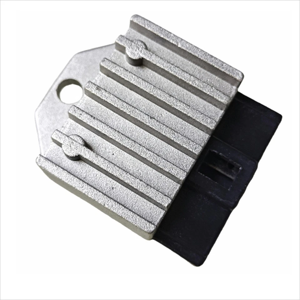 Redresseur régulateur pour Aprilia SR Motard 2T 50,Scarabeo 4T 100 2014 1D000298 - Photo 2/4