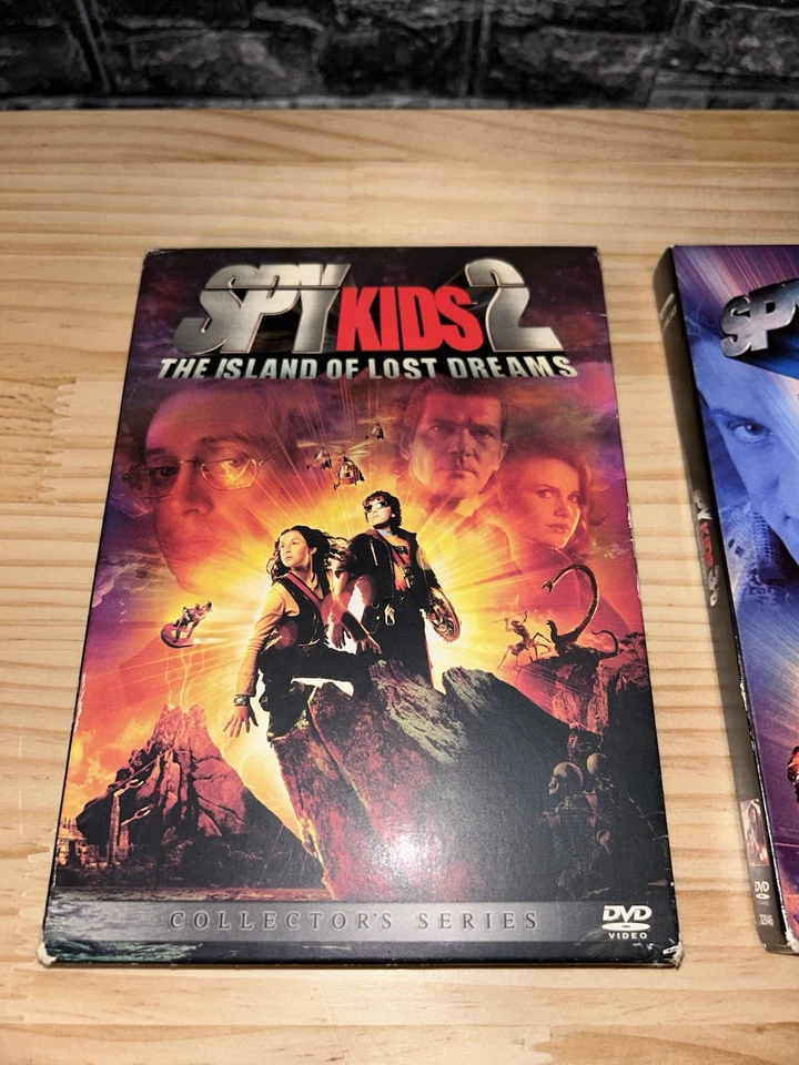 Spy Kids 2 & Spy Kids 3D DVD Lot – Collector’s Series Family Action Movies - Image 3 of 4