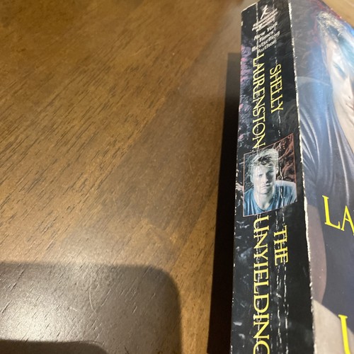 Unyielding (Call Of Crows): 3, Shelly Laurenston Paperback - Picture 2 of 3