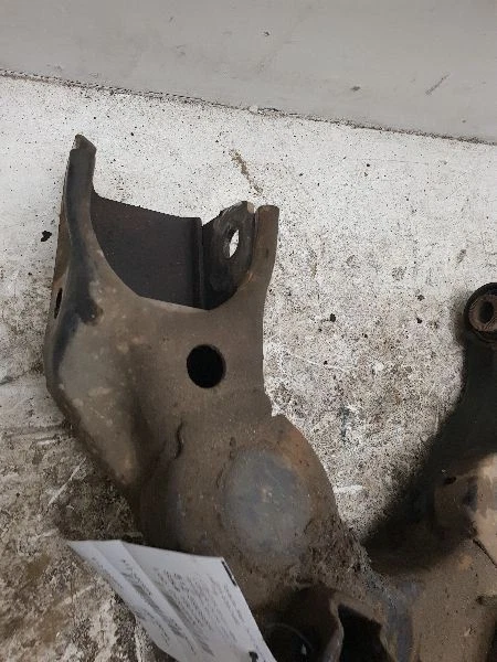 98-07 LEXUS LX470 4,7 L TRACCIÓN TRASERA EN EL LADO DEL PASAJERO BRAZO DE CONTROL INFERIOR DELANTERO  Foto 4 de 4