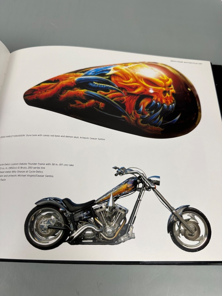 EXTREME MOTORCYCLE ART カスタムバイクのカラーの洋書写真集 Extreme Motorcycle Art by Drake, Salavetz, Judith Hardcover Book
