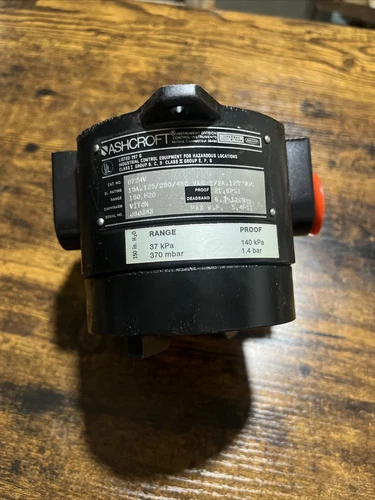 ASHCROFT TRANSMITTER D724V NEW IN BOX