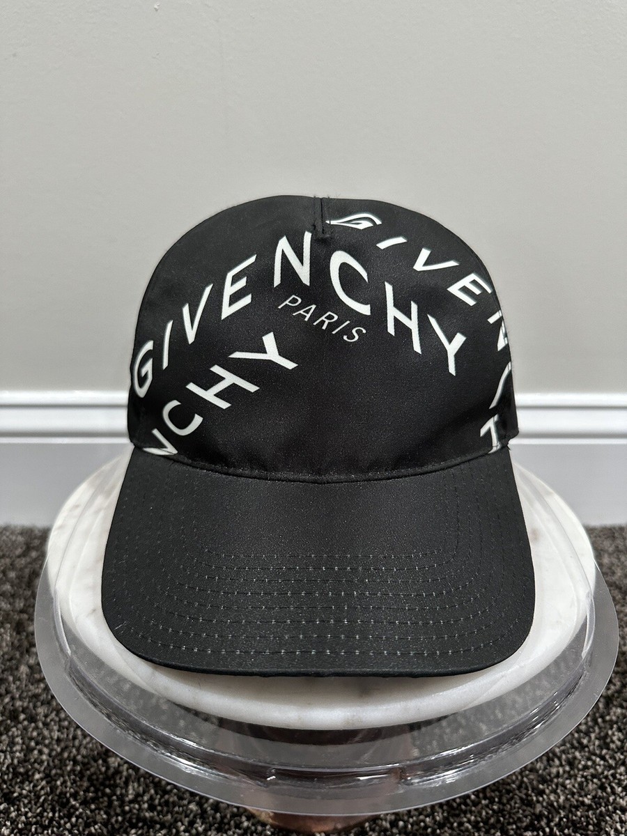 Givenchy ブラックキャップ BPZ022P0VZ001-03-01.jpg