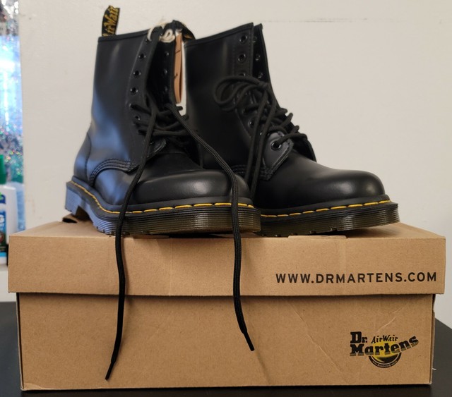 Dr. Martens 1460 Womens Black Smooth 