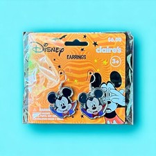 Claire  s Disney Mickey Mouse Halloween Vampire Novelty Dangle Earrings New