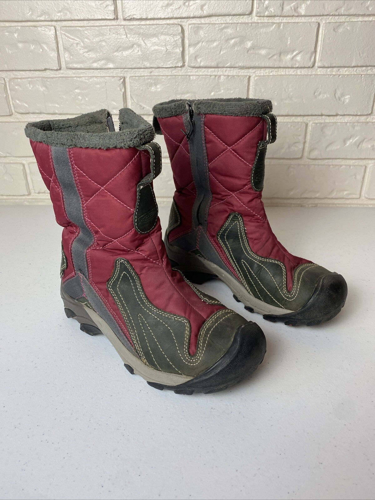 Stivali da neve Keen donna taglia 6 isolati bordeaux grigio