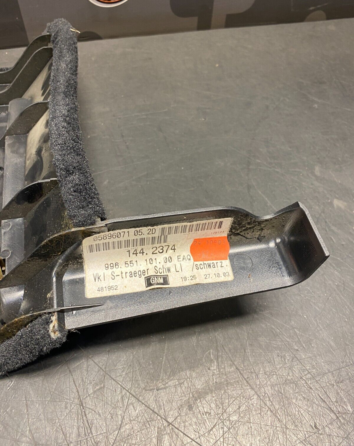 Porsche 911 GT3 2004 Left Kick panel