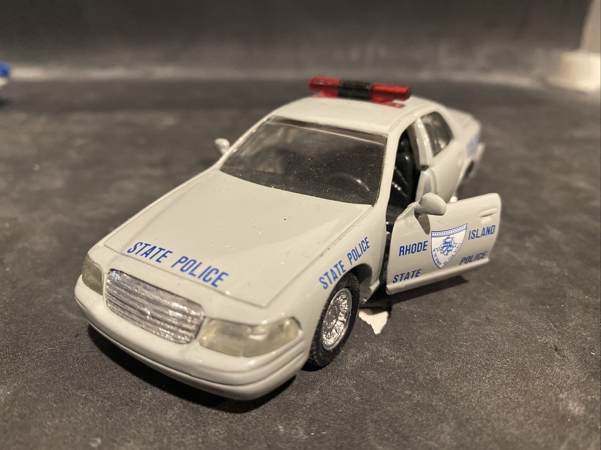 Rhode Island State Police 1:43 Scale Ford Crown Victoria