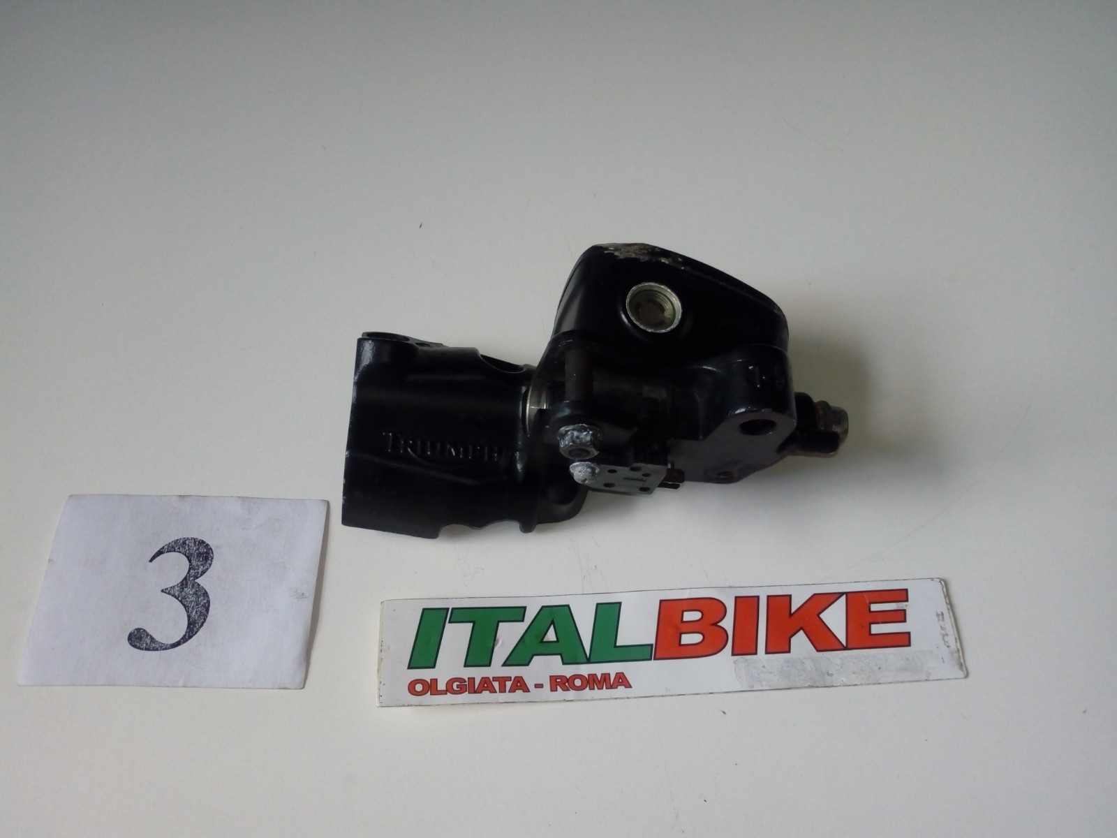 Pompa freno anteriore destra Triumph Thruxton 900 EFI 2013con abrasione