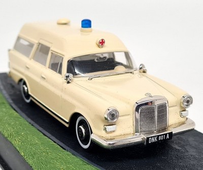 Eon 1/43 - Mercedes Benz Binz Ambulance Thunderball James Bond 007 Diecast Car