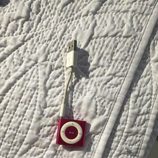 Apple iPod shuffle 4th Gen 2GB Pink USB MP3 Player A1373 Headphone Jack