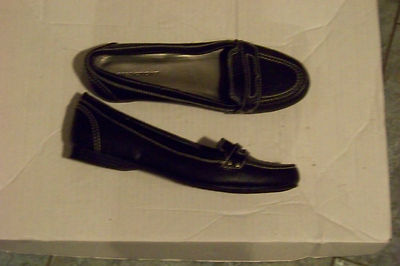 womens predictions black stitched penny loafer styled shoes size 6 1/2