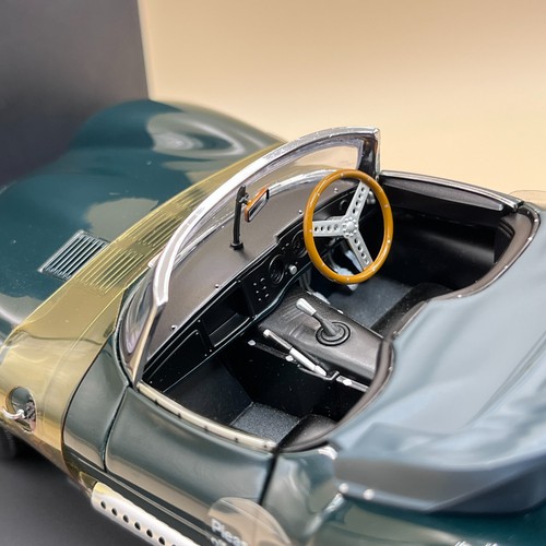 AUTOart 1/18 Jaguar XKSS 1956 Steve McQueen Collection Green Diecast 73519 - Picture 22 of 22