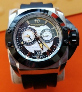 invicta technomarine