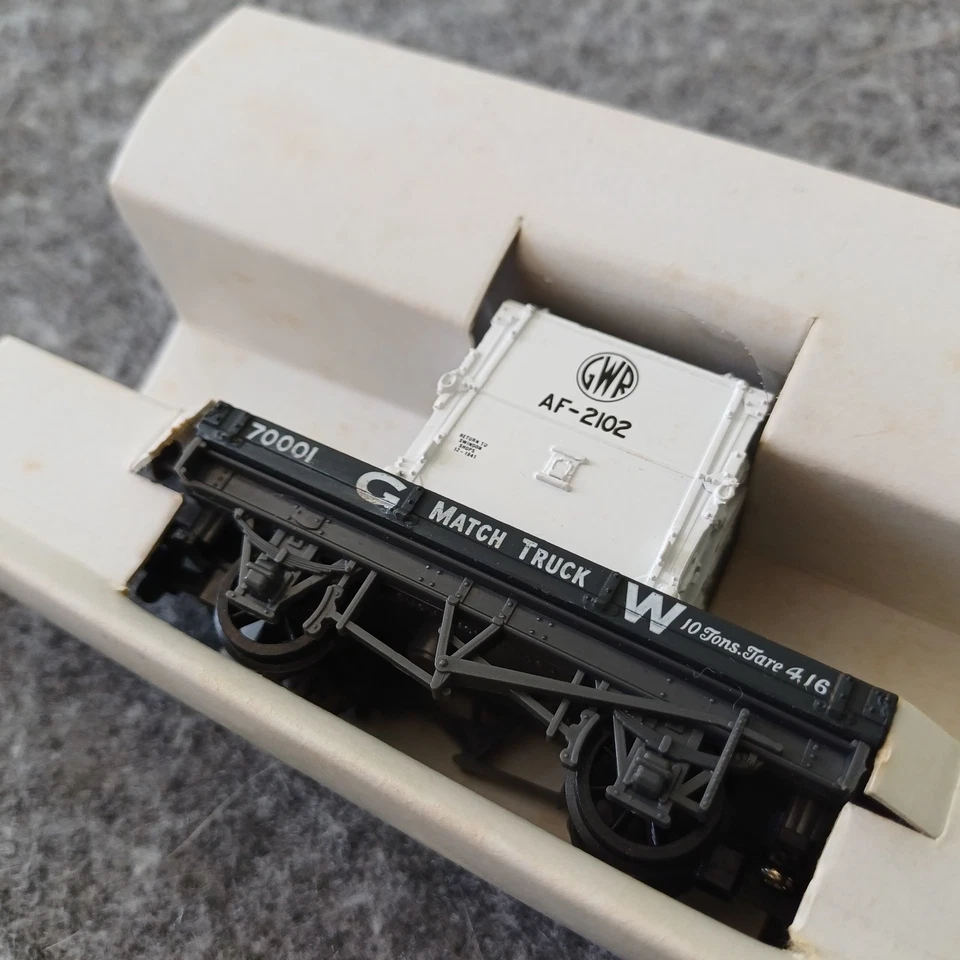 Mainline 37401. Matchtruck & Container GWR 70001. Vintage Model Railway. Boxed. - Image 3 of 4