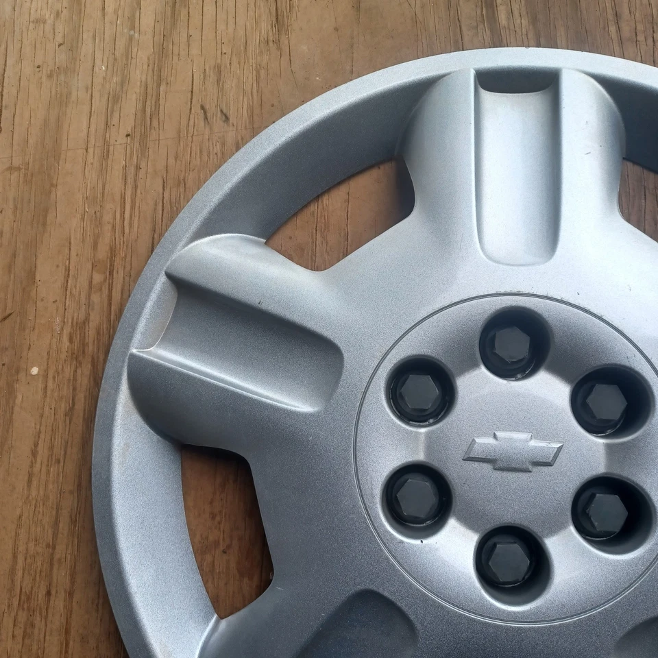 Tapacubos Chevrolet Uplander 2006-2009 se adapta a ruedas de 17" 9596504, 3256 01 Foto 2 de 4