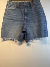 Universal Thread Women's Blue Denim Shorts, High Rise, Cut-Off, Pockets Size 8