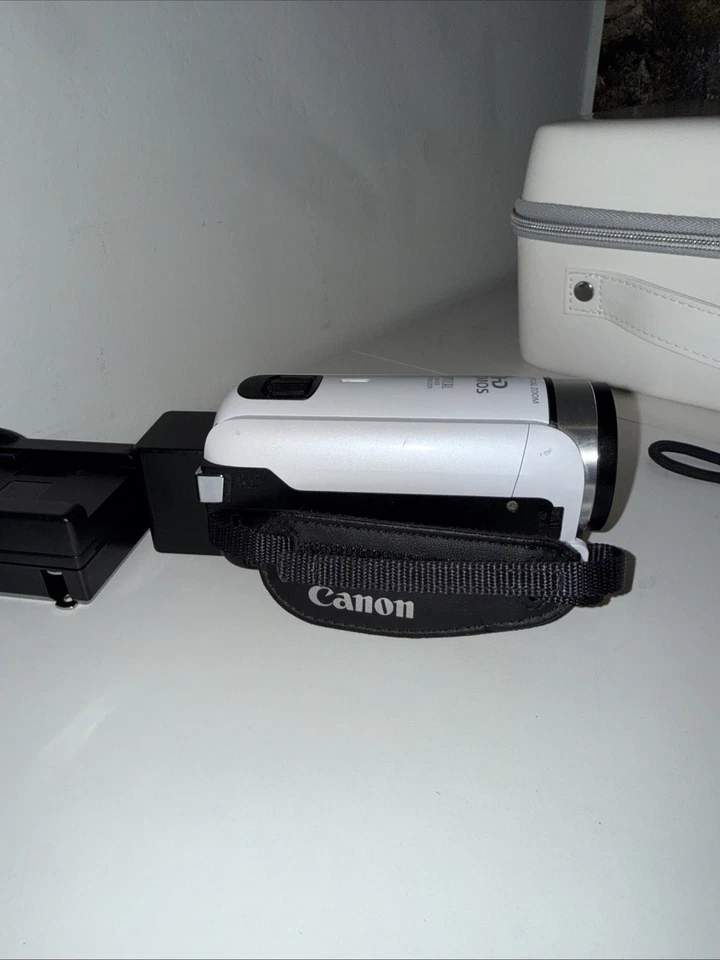 Cámara digital videocámara Canon Vixia HF R800 blanca zoom 57x con cargador de batería Foto 3 de 4