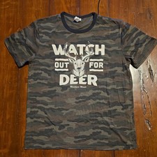 Manitowoc Minute Charlie Berens Watch Out For Deer  Camo Shirt Mens Large tee