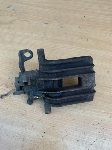 Skoda Fabia 5J 1,4l Kombi Bremssattel links hinten 6R0615423 original