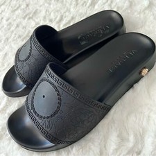 Versace La Medusa Pool Slides