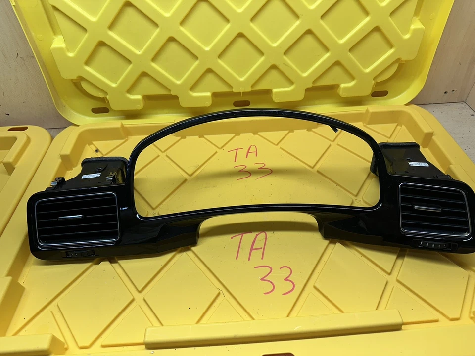 2011 大众途锐 II 装饰仪表组驾驶舱原始设备制造商 — 第 2/4 张图片