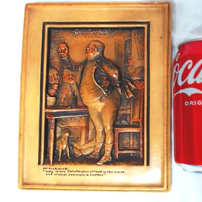 RARE VNTG IVOREX 3 D WALL PLAQUE ''MR PICKWICKS CHRISTMAS TOAST'' 6-1/2'' ENGLAND