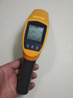 1PCS Fluke 568 IR Thermometer - Contact Temperature Measurement FLUKE 568 /lhy