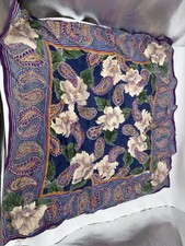 Vintahe Vintage Oscar de La Renta 100 Silk Scarf Floral 34 x 34  made in Japan