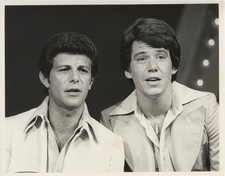 Frankie Avalon Happy Days star Anson Williams singing Original 7x9 Photo Snipe