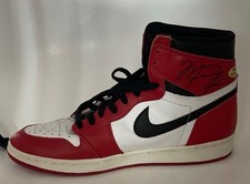 1994 NIKE AIR JORDAN 1 PLAYER SAMPLE AUTOGRAP...