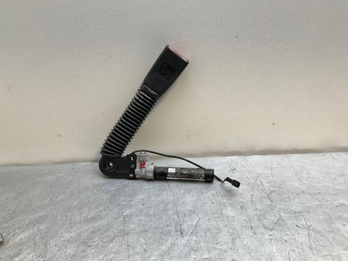 BMW 5 F10 F11 2011 Vorne rechts Gurtschloss vorne 9115306 LJO16873