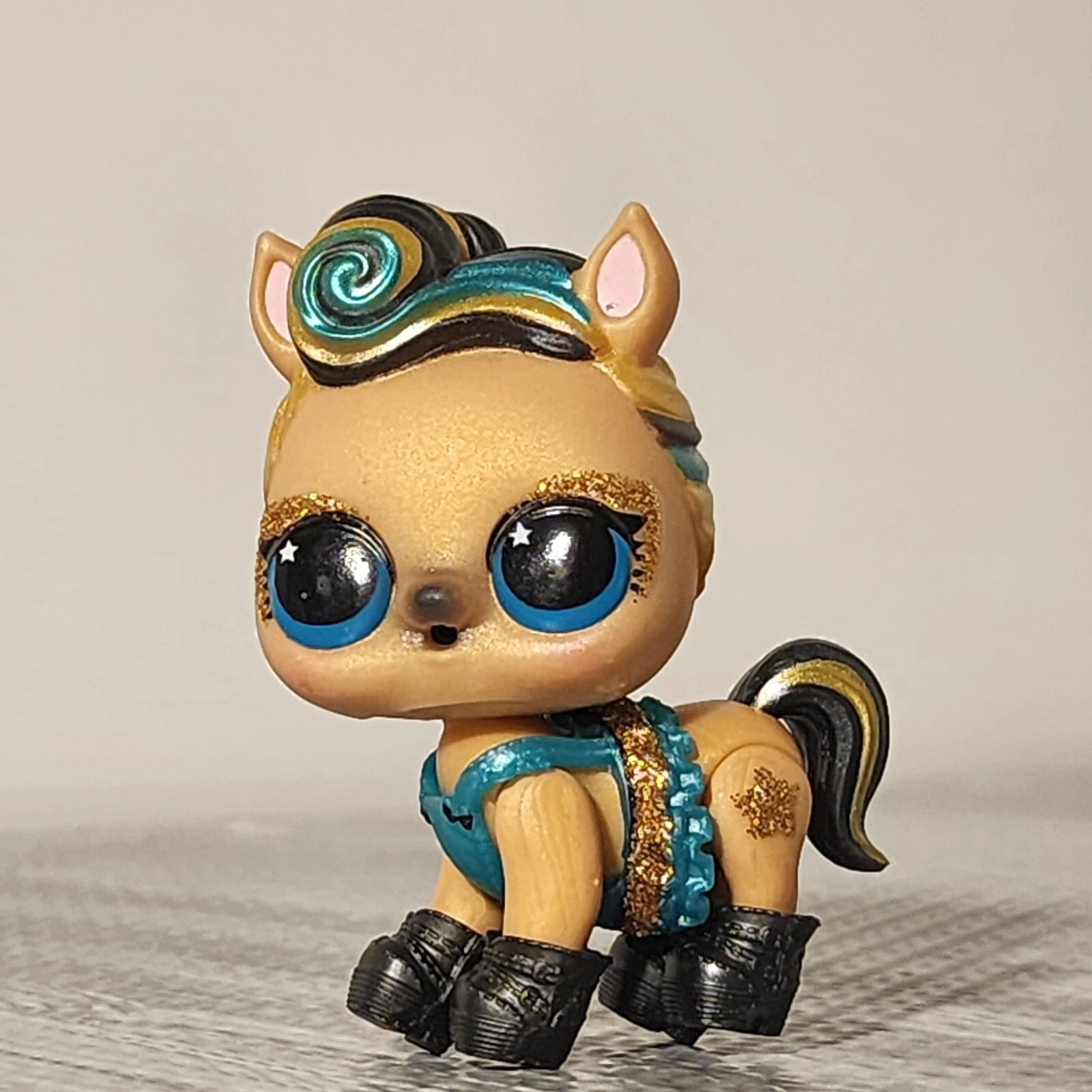 LOL Surprise ! Pet Supreme Pets Glitter LUXE PONY avec accessoires