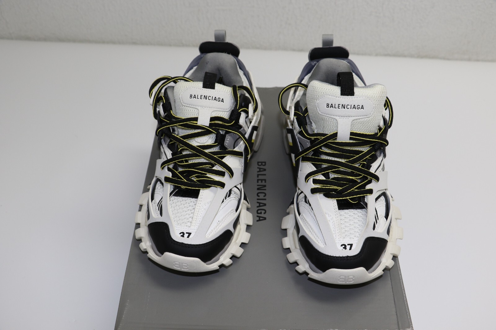 balenciaga white and black