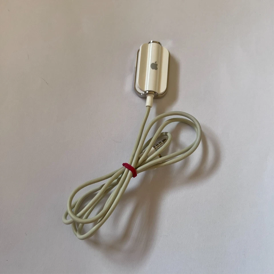 Genuine Apple Wired Remote Contol for iPod Classic Mini A1018 - Image 2 of 4