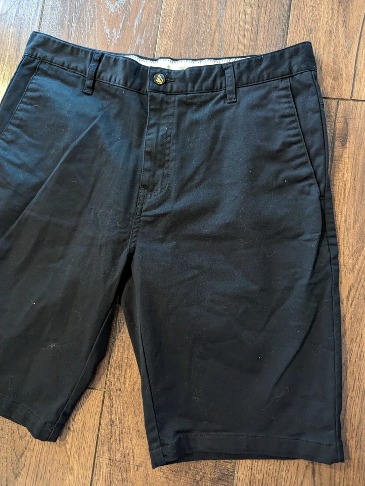 Volcom Men's Corpo Class Black Cotton Blend Shorts Size 33 - Excellent condition - Image 4 of 4