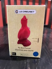LE CREUSET BAKING PIE BIRD Funnel Marseille B...