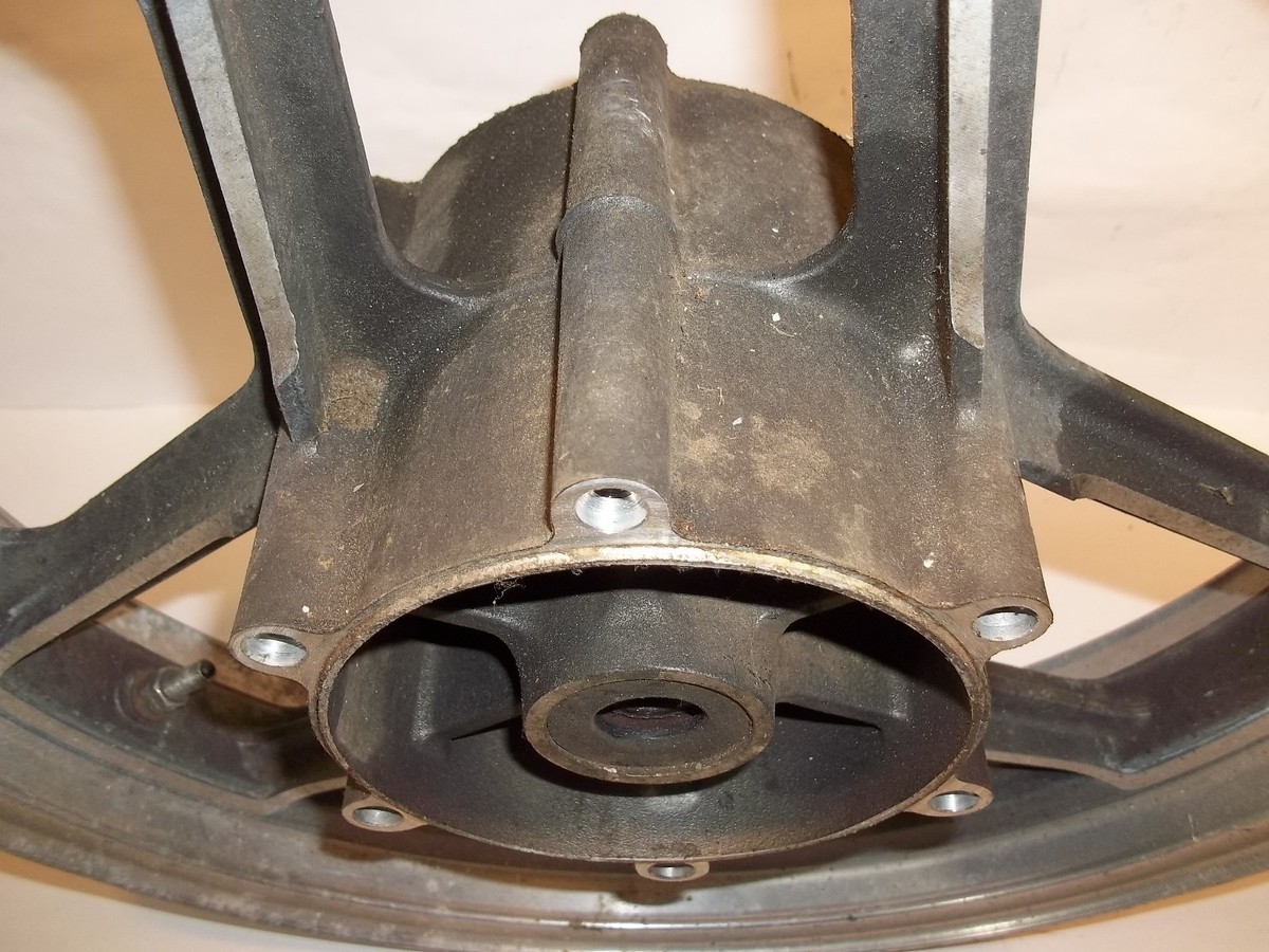 KAWASAKI ZX900 NINJA FRONT WHEEL RIM 41073-1299-J9 ZX 900 84