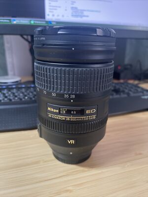 Nikon AF-S FX NIKKOR 28-300mm F/3.5-5.6G ED VR Zoom Lens