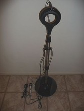 Memorex SingStand MKS-SS1 Karaoke System Microphone Speaker Stand iPod MP3 PA