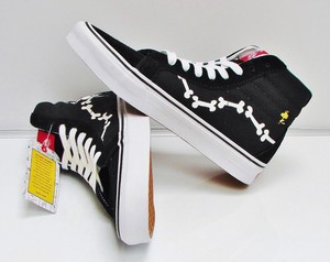 vans peanuts snoopy bones