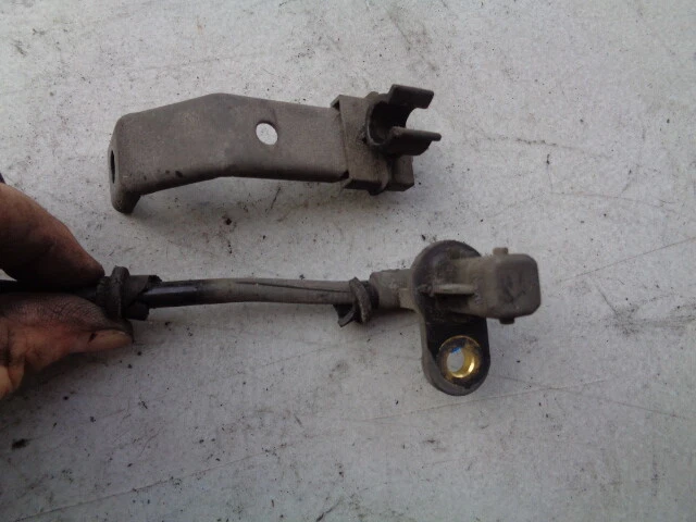 Chrysler Crossfire 2005 rueda trasera ABS sensor de velocidad lado del conductor izquierdo OEM Foto 3 de 4