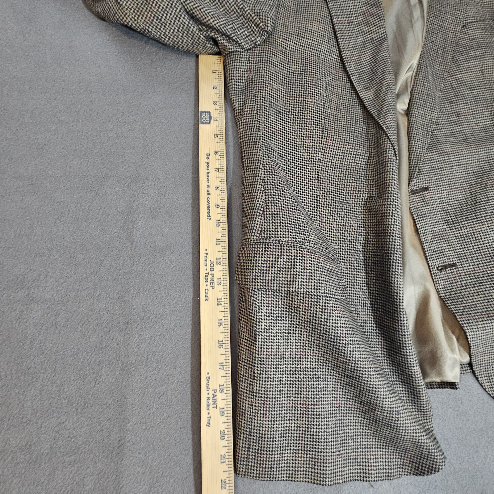 VTG Burberry’s Men’s 100% Silk Blazer SportCoat Houndstooth Measured To Fit thumbnail 20