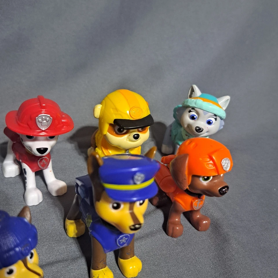 Lote de 10 bonecos Paw Patrol Rocky Rubble Marshall Chase Everest Skye Zuma - Imagem 4 de 4