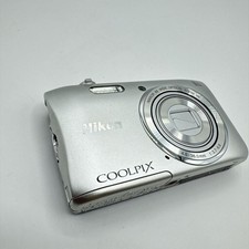 Japan Camera Nikon COOLPIX Compact Digital Camera S3500 Crystal Silver Used rare