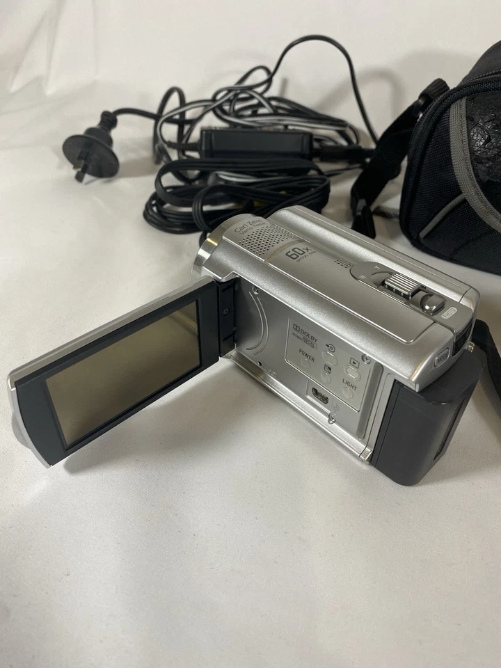 Sony Handycam DCR-SR68 Digital Camcorder 80GB HDD 2000X Optical AC BATTERY WORKS - Image 2 of 4