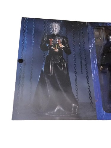 Hellraiser 7" Scale Action Figure - Ultimate Pinhead - NECA-COLLECTOR'S EDITION - Picture 5 of 8