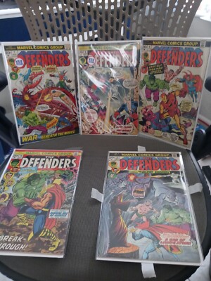 Marvel Bundle-Defenders #7-11  Thor battles Hulk! Free books with purchase