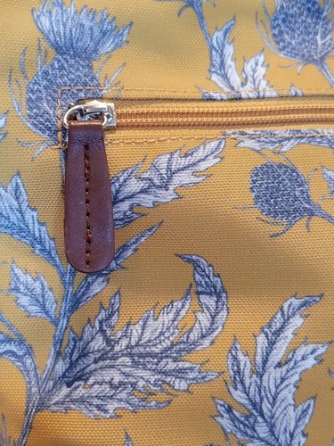•RARE• Mand In Scotland Crossbody • mustard yellow with Brown • Trust Scotland - Picture 3 of 9